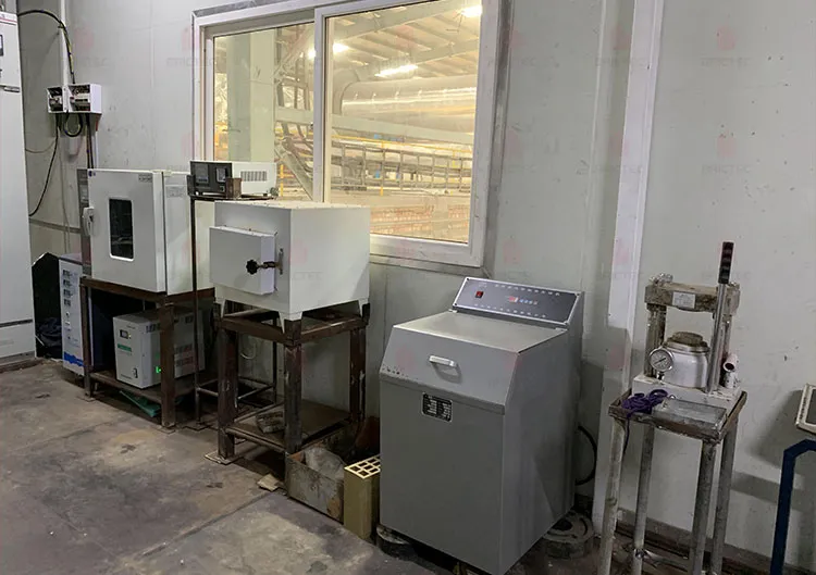 Máy đùn thử nghiệm làm gạch để kiểm tra hiệu suất sản phẩm đất sét 4